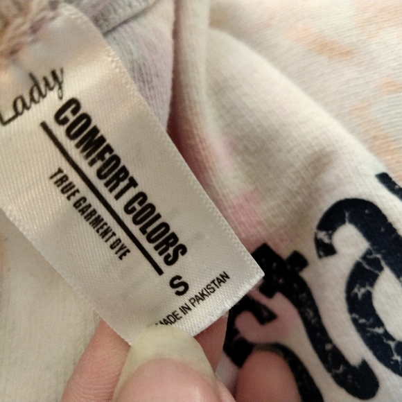 Tie-dyed Pullover - Picture 3 of 3